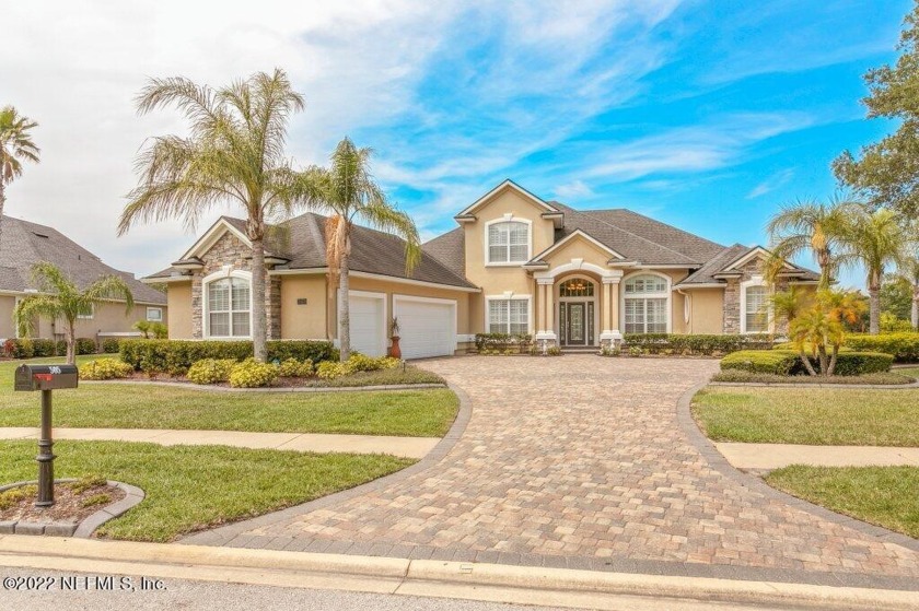This is the entertainer's dream home!  It is a meticulously - Beach Home for sale in Saint Johns, Florida on Beachhouse.com