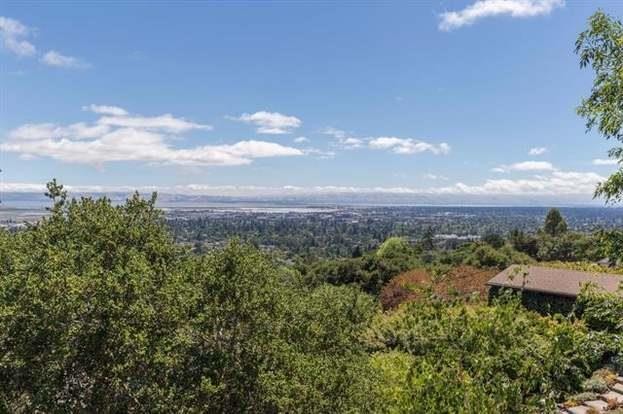 Beautiful location located in the hills of Redwood City - Beach Lot for sale in Redwood City, California on Beachhouse.com