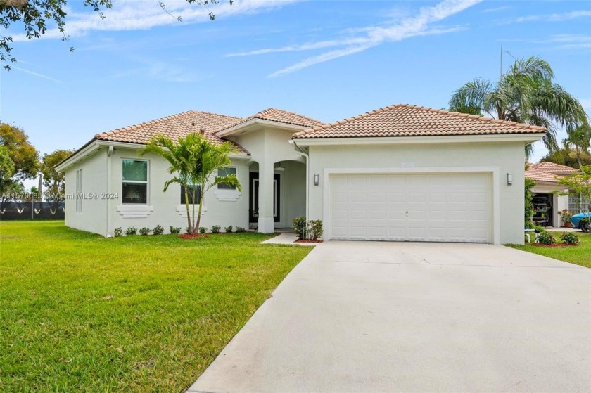 Gorgeous & Newly Updated 3/3 One-story beauty! Embrace yourself - Beach Home for sale in Homestead, Florida on Beachhouse.com