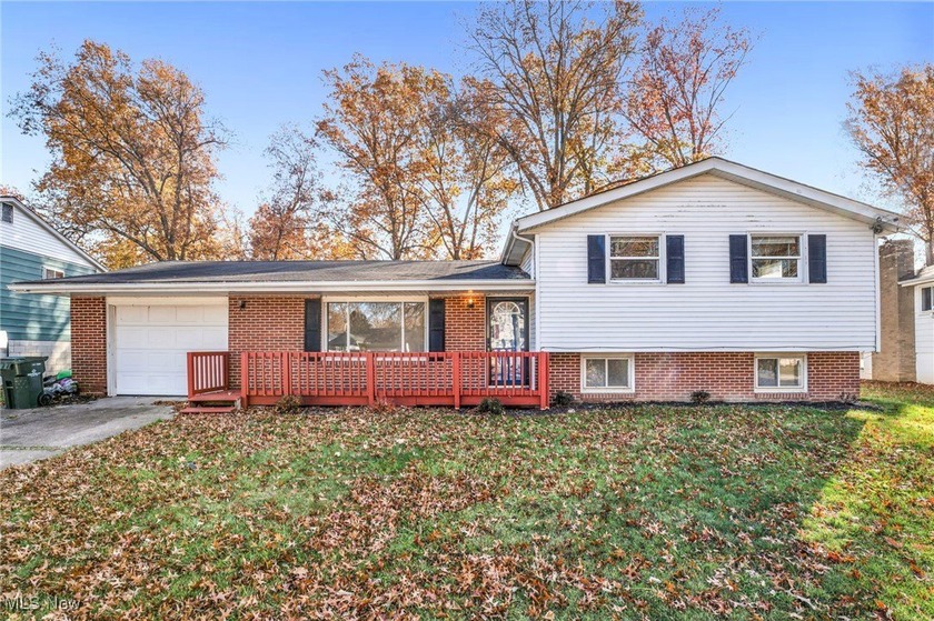Welcome to 4847 Hollyview Drive, Vermilion-a charming - Beach Home for sale in Vermilion, Ohio on Beachhouse.com