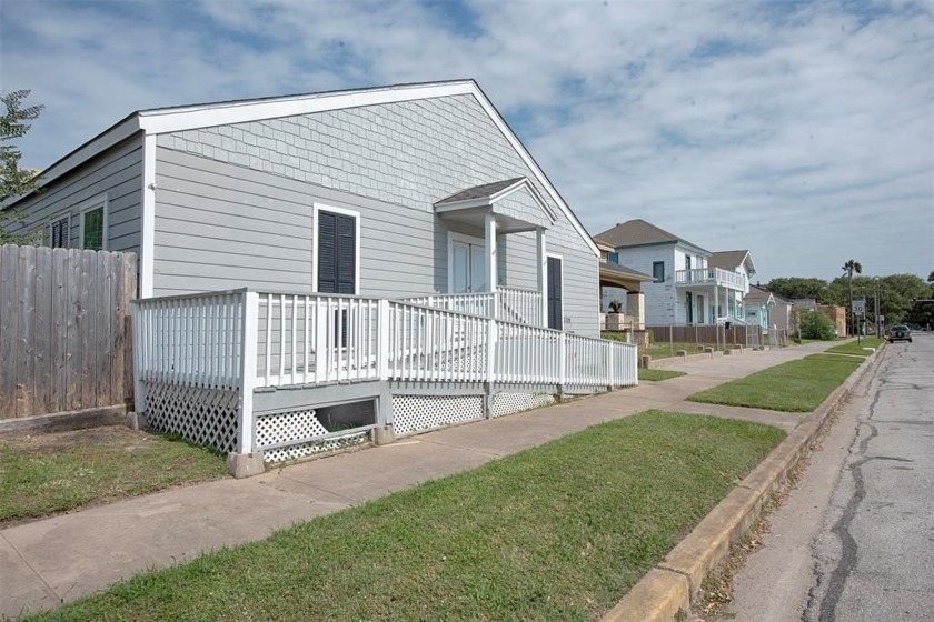 Discover this exceptional duplex featuring two well-designed - Beach Townhome/Townhouse for sale in Galveston, Texas on Beachhouse.com