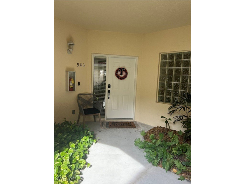 Modern open concept 3 Bed, 2 baths, one car garage first floor - Beach Condo for sale in Naples, Florida on Beachhouse.com