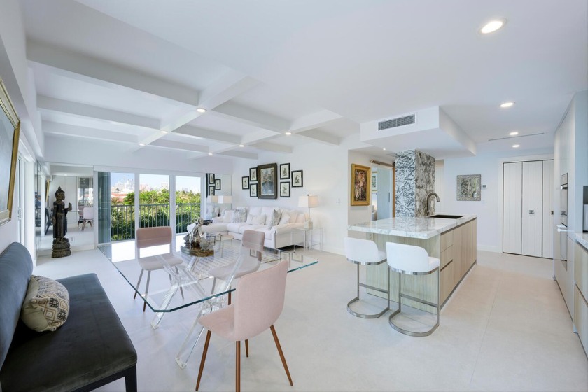 Stunning just completed renovation in this 2BD/2BA top floor SW - Beach Condo for sale in Palm Beach, Florida on Beachhouse.com