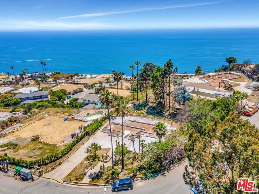 Here's a breakdown of the compelling features of this Malibu - Beach Lot for sale in Malibu, California on Beachhouse.com