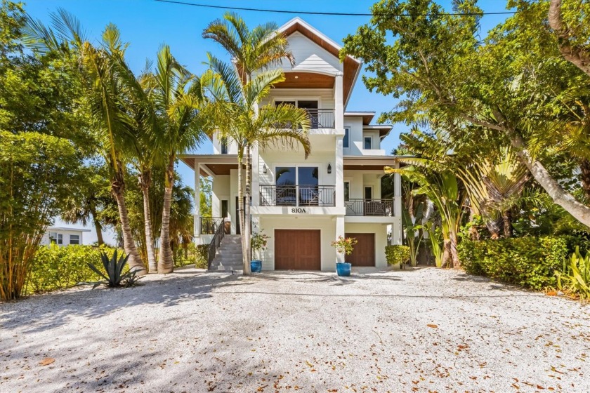 Welcome to *Skyway View*. First, the name says it all. Looking - Beach Home for sale in Anna Maria, Florida on Beachhouse.com
