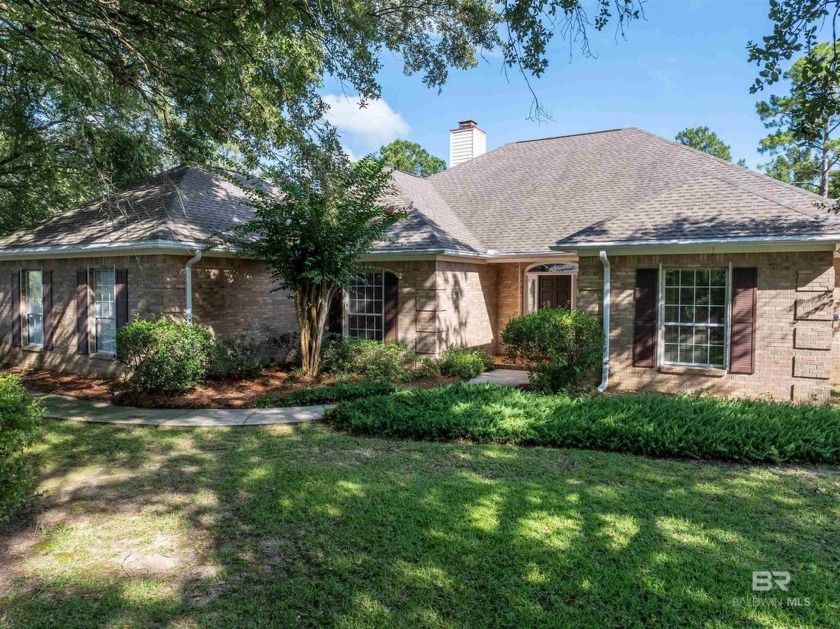 Welcome to 123 Wedge Loop in Fairhope, AL! This stunning home is - Beach Home for sale in Fairhope, Alabama on Beachhouse.com