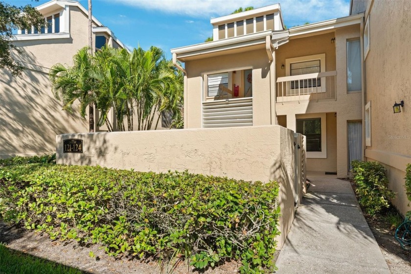 Welcome to this beautifully remodeled ground-floor condo in the - Beach Condo for sale in Oldsmar, Florida on Beachhouse.com