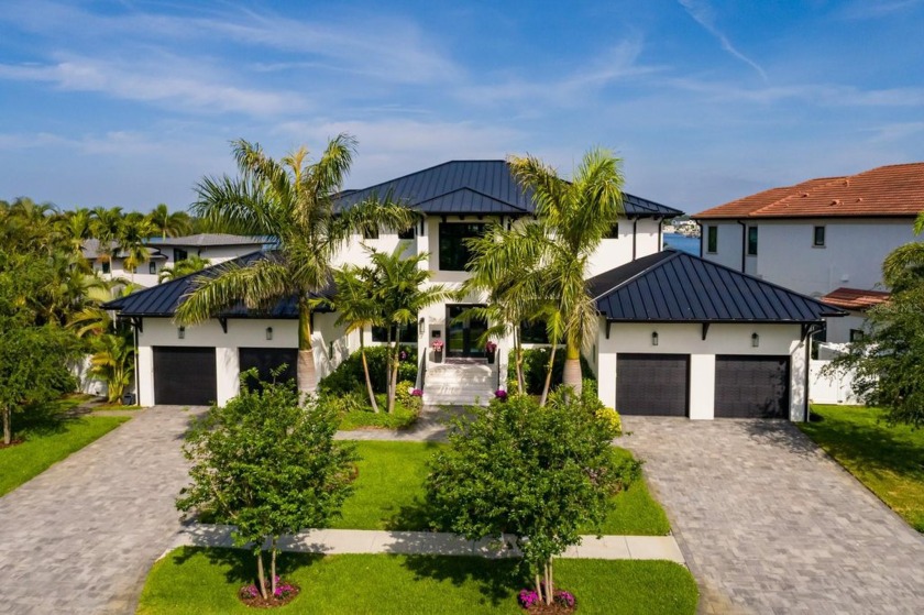 Welcome to your dream waterfront retreat in the heart of Snell - Beach Home for sale in St. Petersburg, Florida on Beachhouse.com