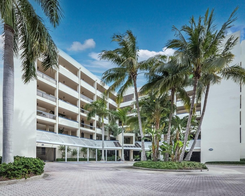 Under contract-accepting backup offers. Sweeping bay views and - Beach Condo for sale in Longboat Key, Florida on Beachhouse.com