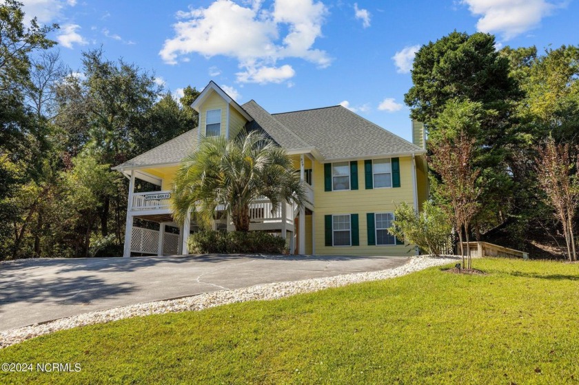 This meticulously maintained 3-bedroom beach home, with a bonus - Beach Home for sale in Emerald Isle, North Carolina on Beachhouse.com