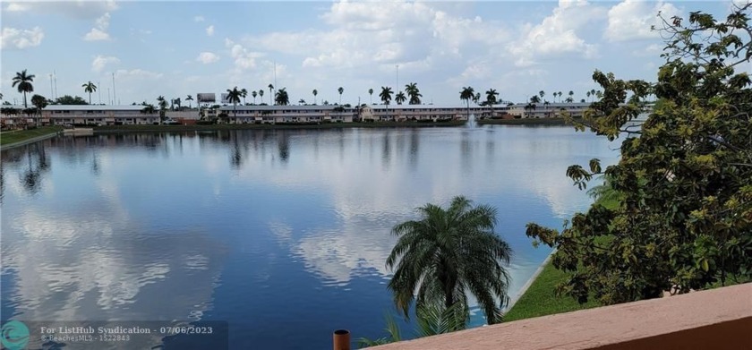 THIS WON'T LAST ! 2 bedroom unit on the lake, close to - Beach Condo for sale in Hallandale Beach, Florida on Beachhouse.com