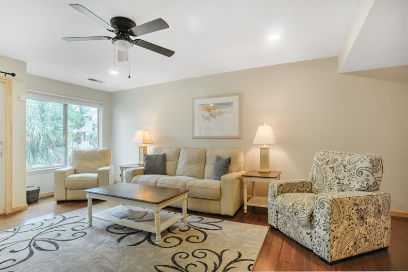 Courtside 81- Short Walk to the Beach- 2 BR 2.5 BA Updated - Beach Vacation Rentals in Hilton Head Island, South Carolina on Beachhouse.com