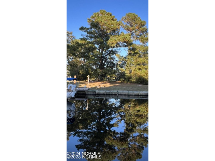 Beautiful Waterfront lot inside Fairfield Harbour Subdivision - Beach Lot for sale in New Bern, North Carolina on Beachhouse.com