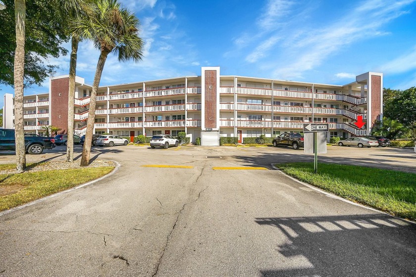 Beautiful Fully Renovated Waterfront Condo | Corner Unit | - Beach Condo for sale in West Palm Beach, Florida on Beachhouse.com