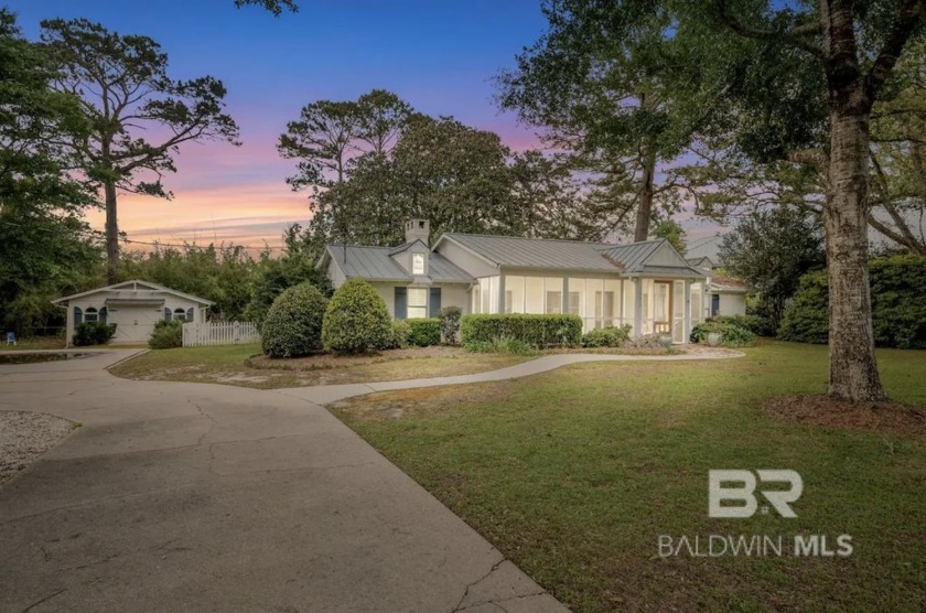 This charming 4-bedroom, 3-bath cottage in Fairhope is currently - Beach Home for sale in Fairhope, Alabama on Beachhouse.com