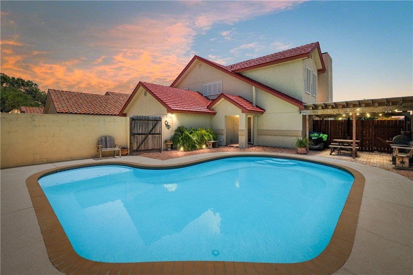 Coastal living at your Island dream home! Located on a quiet - Beach Home for sale in Corpus Christi, Texas on Beachhouse.com