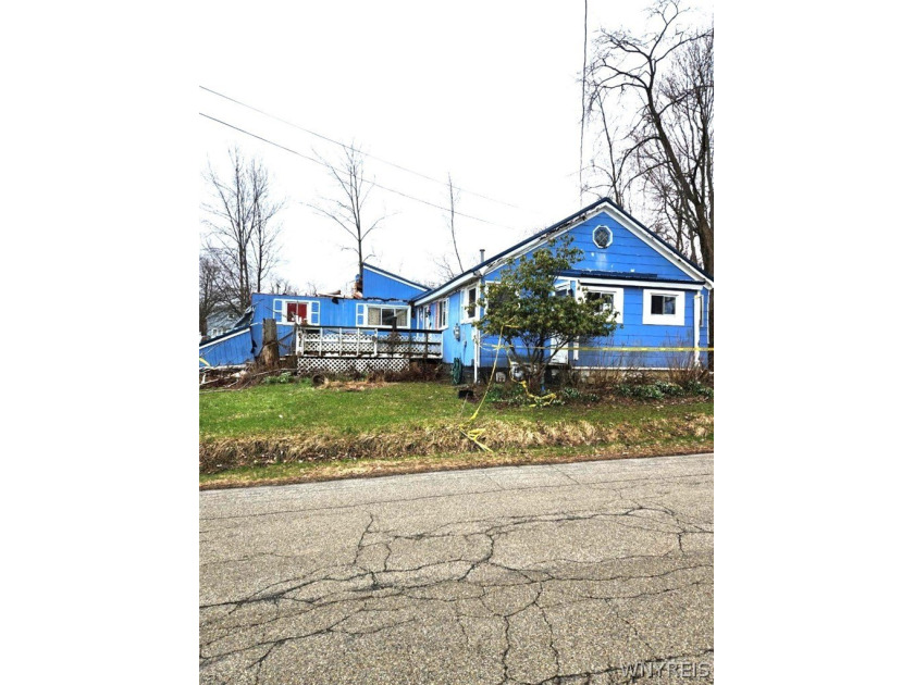 Rare opportunity for flippers, rehabbers, or buyers with a - Beach Home for sale in Angola, New York on Beachhouse.com