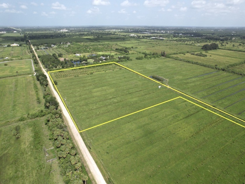 Exceptional opportunity with this prime parcel located south of - Beach Lot for sale in Vero Beach, Florida on Beachhouse.com