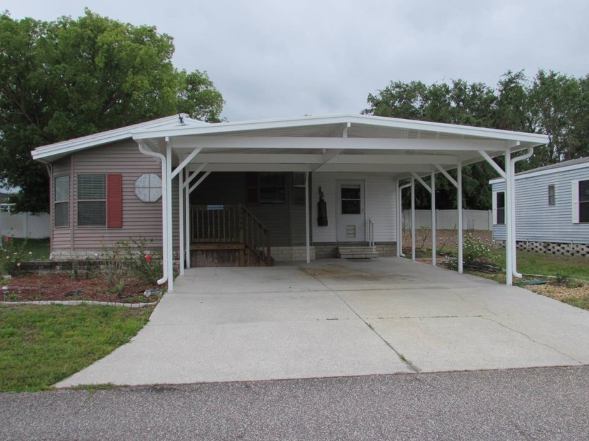 2 BED 2 BATH ON PERIMETER LOT NO REAR NEIGHBORS  This home has - Beach Home for sale in Trinity, Florida on Beachhouse.com