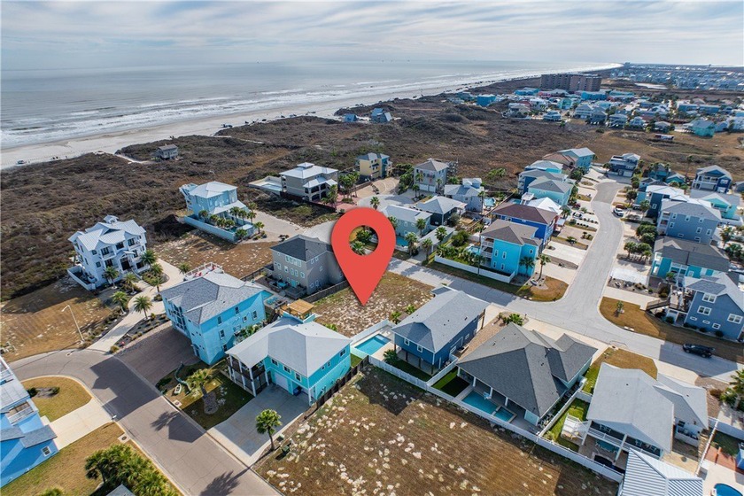 This prime vacant lot is just minutes from the beach and close - Beach Lot for sale in Port Aransas, Texas on Beachhouse.com