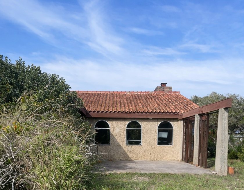 Rare opportunity to own an acre just outside Flour Bluff - Beach Home for sale in Corpus Christi, Texas on Beachhouse.com