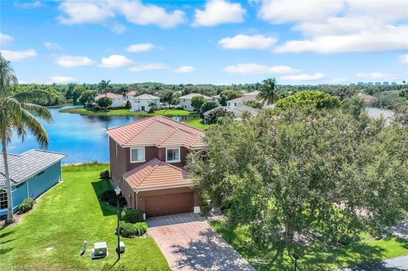 CLEAN AND MOVE-IN READY! This 4bedroom / 2.5 bathroom lake-view - Beach Home for sale in Estero, Florida on Beachhouse.com