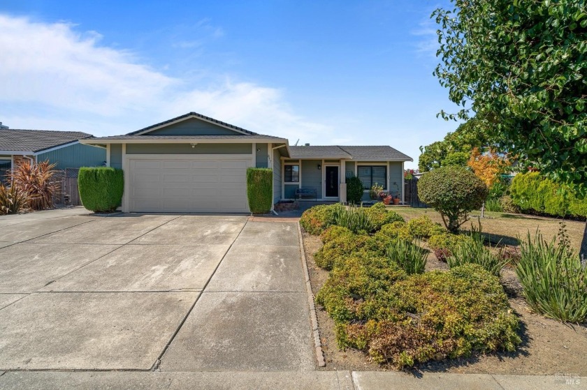 Desirable single story with inviting and well thought out - Beach Home for sale in Vallejo, California on Beachhouse.com