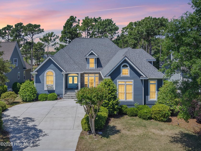 Beautifully updated and meticulously maintained home in the - Beach Home for sale in Southport, North Carolina on Beachhouse.com