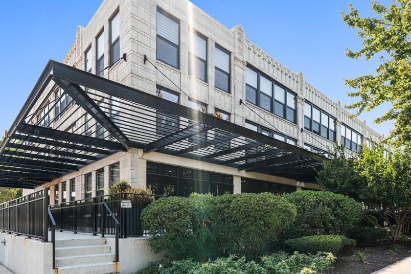 Located in the historic, landmarked University Commons near UIC - Beach Home for sale in Chicago, Illinois on Beachhouse.com