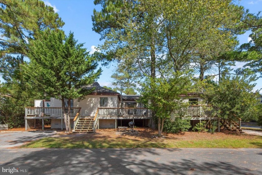 Located less than 1 mile to the beach and downtown Bethany, this - Beach Home for sale in Bethany Beach, Delaware on Beachhouse.com