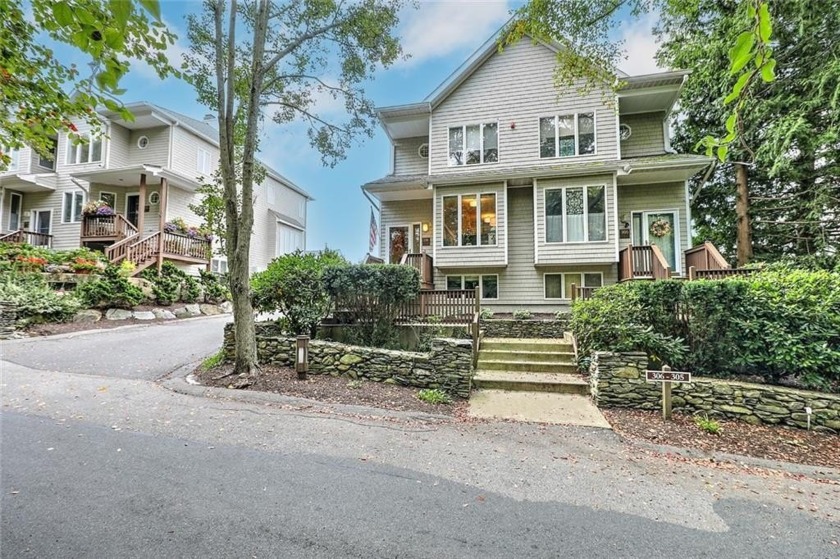 This *mint condition* 3-story townhouse offers wonderful views - Beach Condo for sale in Bristol, Rhode Island on Beachhouse.com