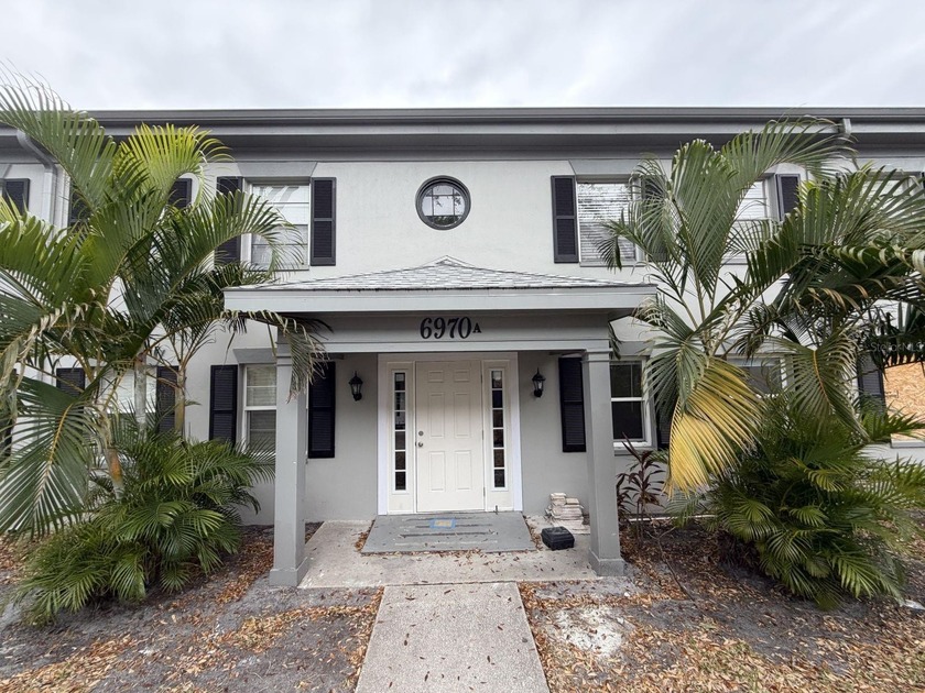 Welcome to easy, sun-soaked Florida living in the heart of South - Beach Condo for sale in South Pasadena, Florida on Beachhouse.com