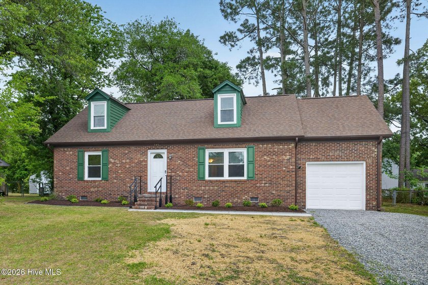 This recently updated home sits on a quarter acre lot in the - Beach Home for sale in Wilmington, North Carolina on Beachhouse.com