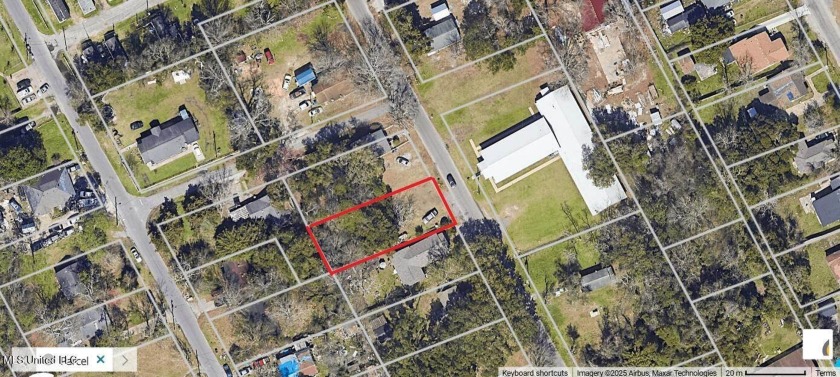 Cleared vacant lot with easy beach access, conveniently located - Beach Lot for sale in Gulfport, Mississippi on Beachhouse.com