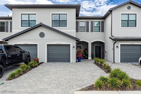 Welcome to your dream home in the vibrant Timber Creek community - Beach Townhome/Townhouse for sale in Fort Myers, Florida on Beachhouse.com