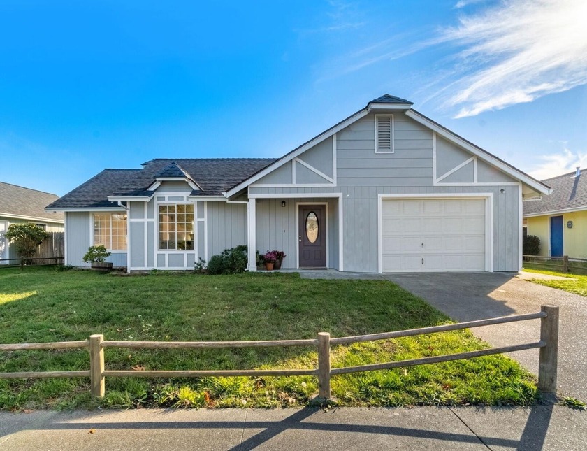 Discover this well maintained home nestled on a peaceful - Beach Home for sale in Fortuna, California on Beachhouse.com