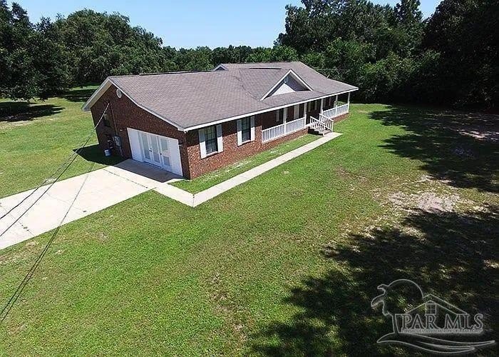 Welcome to your own private retreat in the heart of Pace, FL! - Beach Home for sale in Pace, Florida on Beachhouse.com