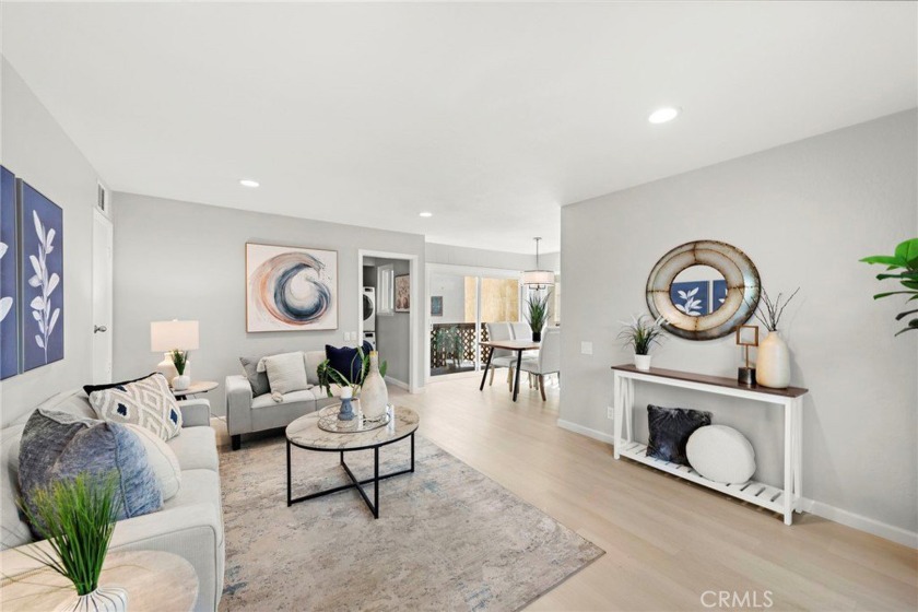 Stunning Remodeled End-Unit Condo in Prime Mission Viejo - Beach Condo for sale in Mission Viejo, California on Beachhouse.com