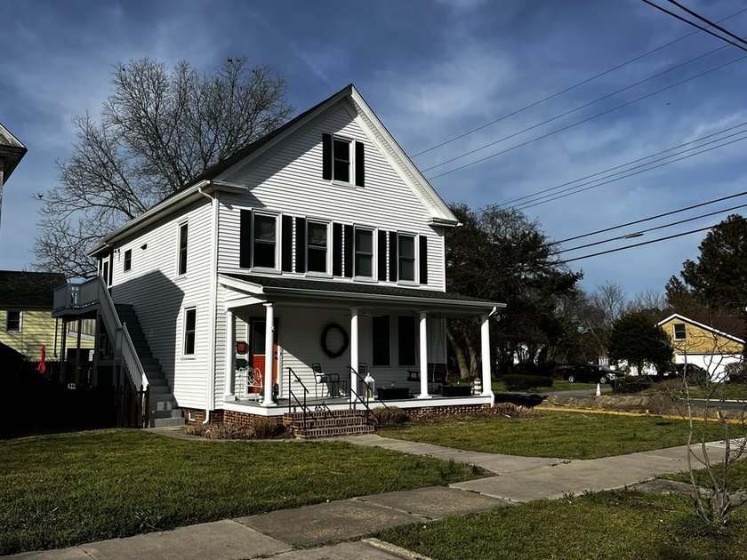 Fully remodeled Duplex nestled in the heart of Cape Charles - Beach Townhome/Townhouse for sale in Cape Charles, Virginia on Beachhouse.com