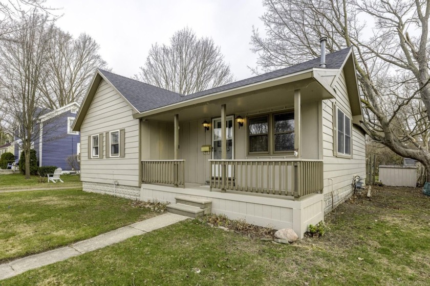 Village of Lexington! Come experience all things Lexington, MI - Beach Home for sale in Lexington, Michigan on Beachhouse.com