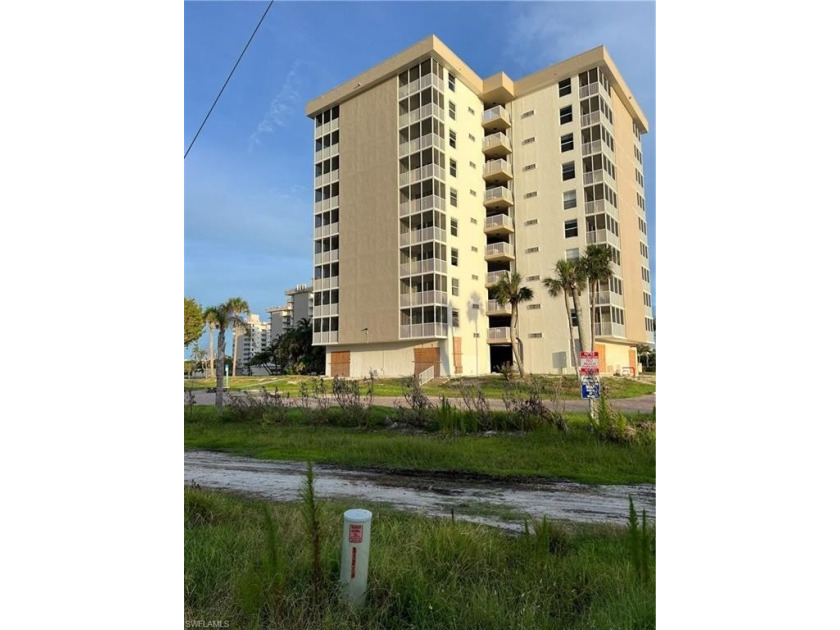 You want a fantastic view of the Gulf?  This is your new home - Beach Condo for sale in Bonita Springs, Florida on Beachhouse.com
