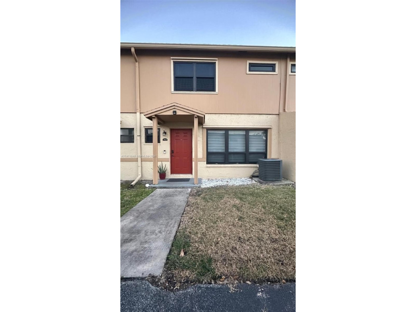 Come Home to this beautiful COMPLETELY AI SMART ALEXA CONTROLLED - Beach Townhome/Townhouse for sale in Pompano Beach, Florida on Beachhouse.com