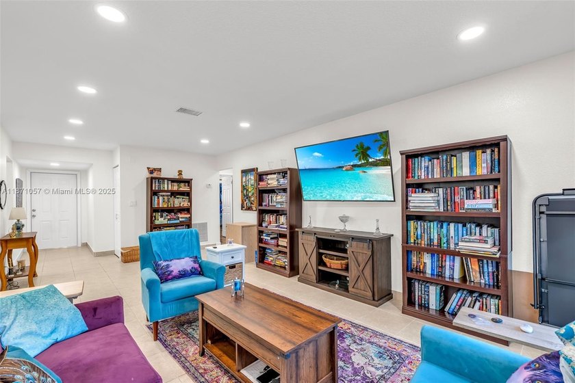 This home was beautifully updated throughout only 3 years ago - Beach Condo for sale in Coconut Creek, Florida on Beachhouse.com