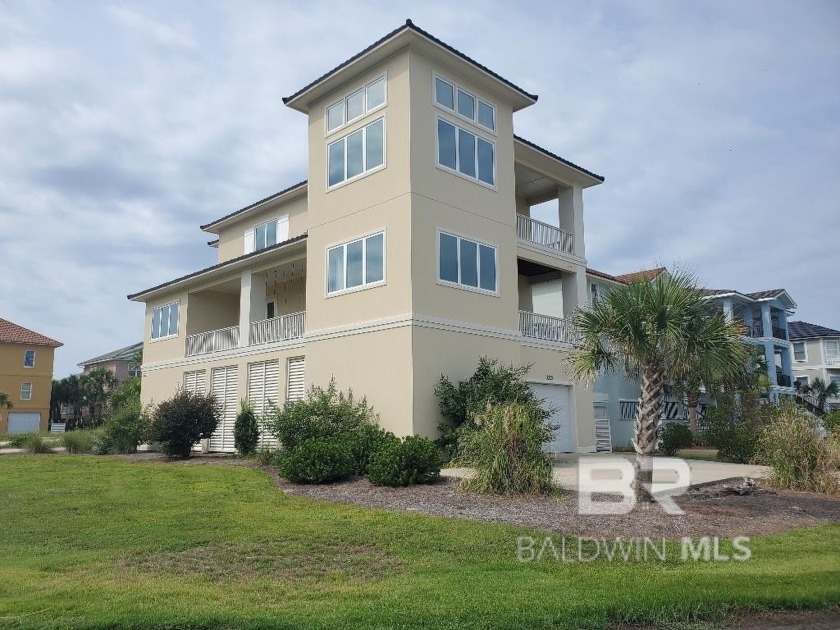 Experience the perfect blend of luxury, tranquility, and - Beach Home for sale in Gulf Shores, Alabama on Beachhouse.com