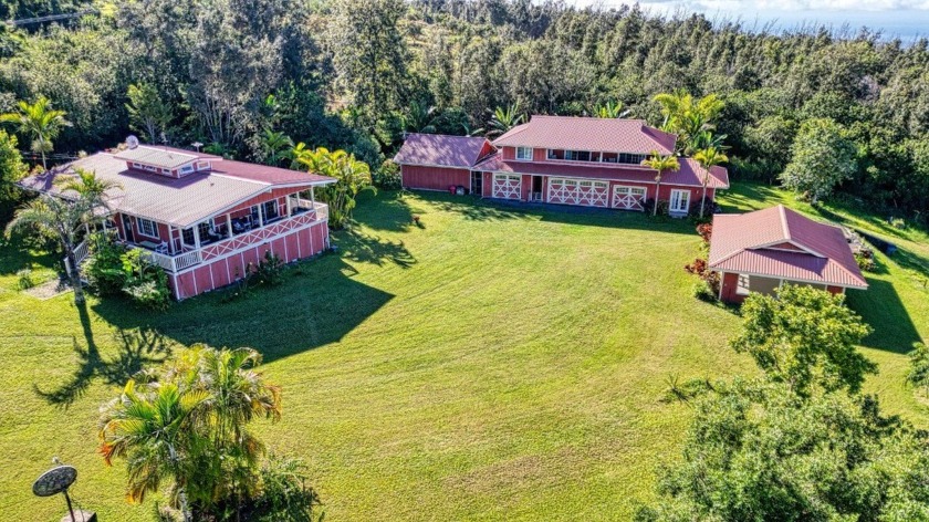 TURNKEY OASIS! Welcome to your very own 7.138-acre Hawaiian - Beach Home for sale in Captain Cook, Hawaii on Beachhouse.com