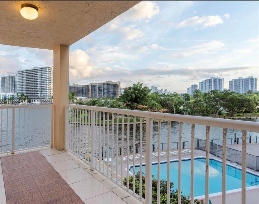 3 BEDROOM APARTMENT WITH A GREAT WATER VIEW. CORNER UNIT. VERY - Beach Condo for sale in Hallandale Beach, Florida on Beachhouse.com
