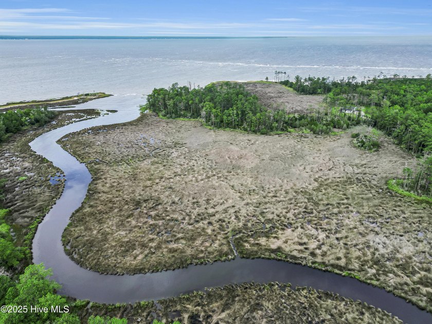 Build your dream coastal getaway on this beautiful vacant lot in - Beach Acreage for sale in Beaufort, North Carolina on Beachhouse.com