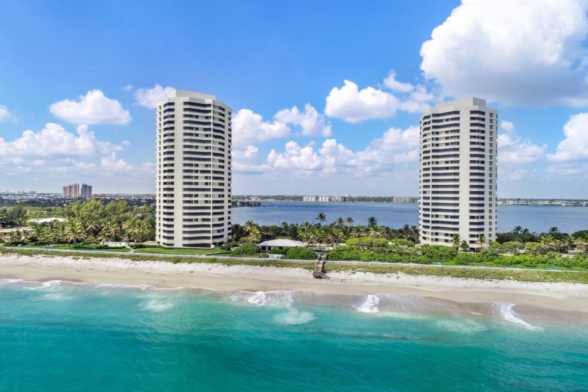 Perfectly presented condo on the 3rd floor of Seawinds with a - Beach Condo for sale in Singer Island, Florida on Beachhouse.com