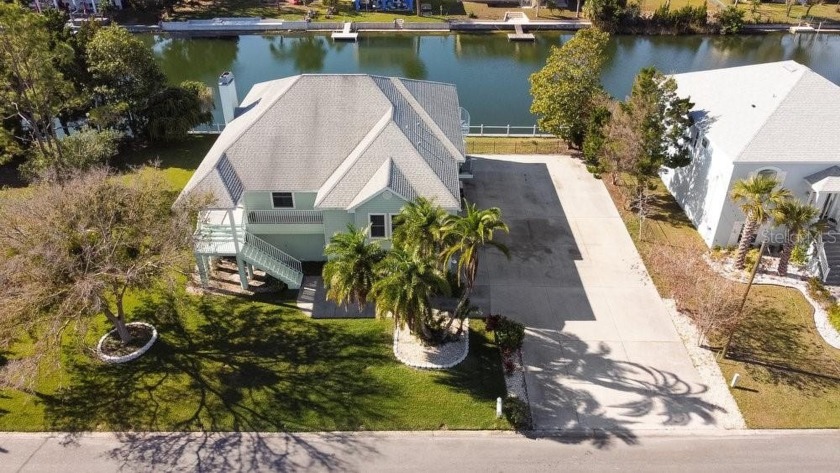 140 FEET WATERFRONT! Beautiful Hernando Beach waterfront 4 - Beach Home for sale in Hernando Beach, Florida on Beachhouse.com