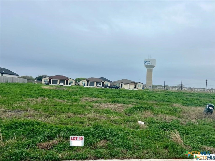 Lot in Claret Crossing. Deed restrictions - Beach Lot for sale in Port Lavaca, Texas on Beachhouse.com